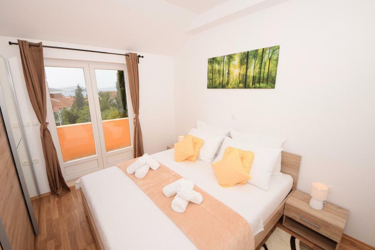 Luxury Penthouse With Jacuzzi In Orebić Kültér fotó