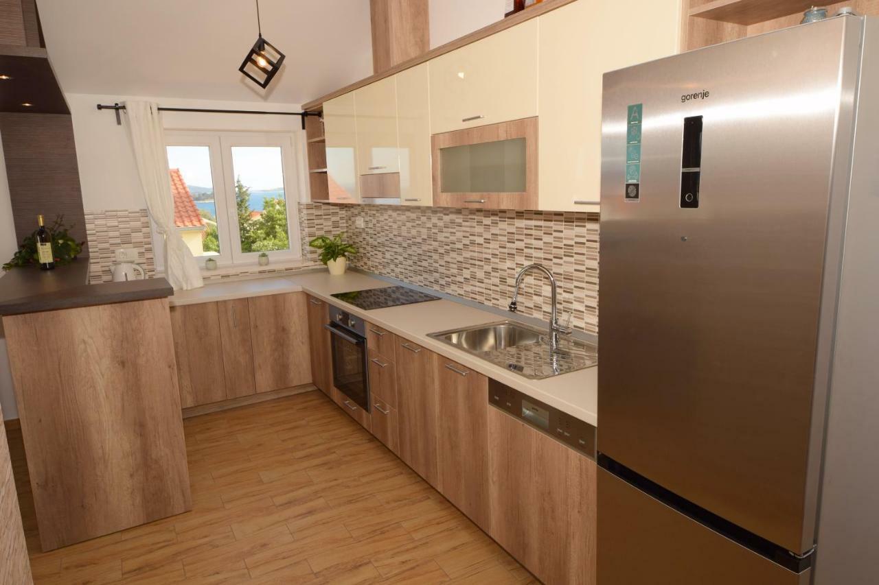 Luxury Penthouse With Jacuzzi In Orebić Kültér fotó